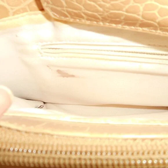 Vintage Guess handbag in camel color crocodile like pattern - Picture 6 of 9